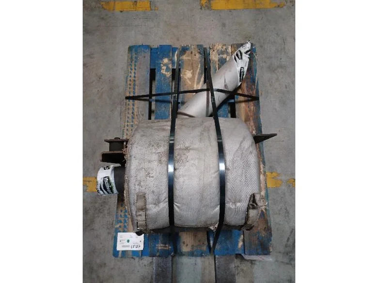 Muffler for LIEBHERR L566