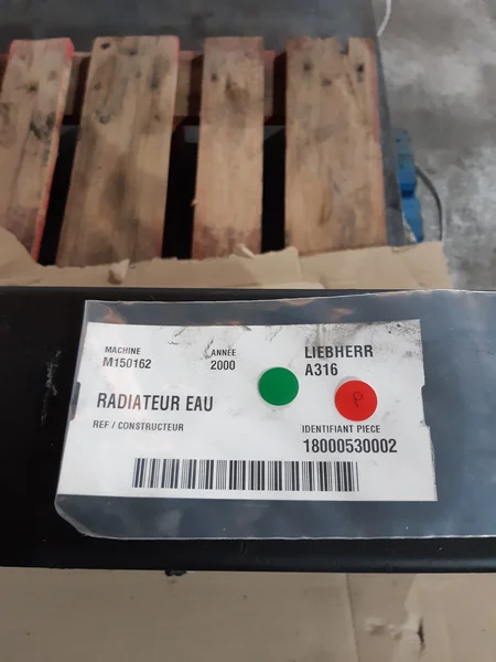 Radiador de agua para LIEBHERR A316