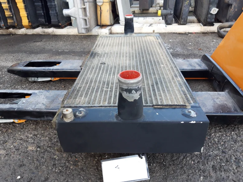 Water cooler for LIEBHERR R924COMP