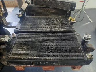 Radiateur eau pour LIEBHERR R924COMP