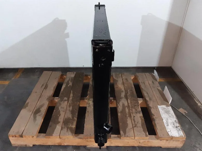Water cooler for VOLVO A25C