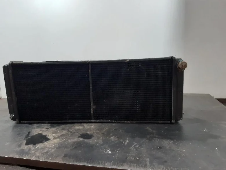 Water cooler for LIEBHERR A900C