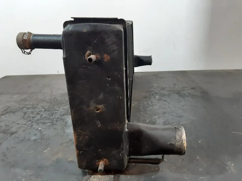 Water cooler for LIEBHERR A900C