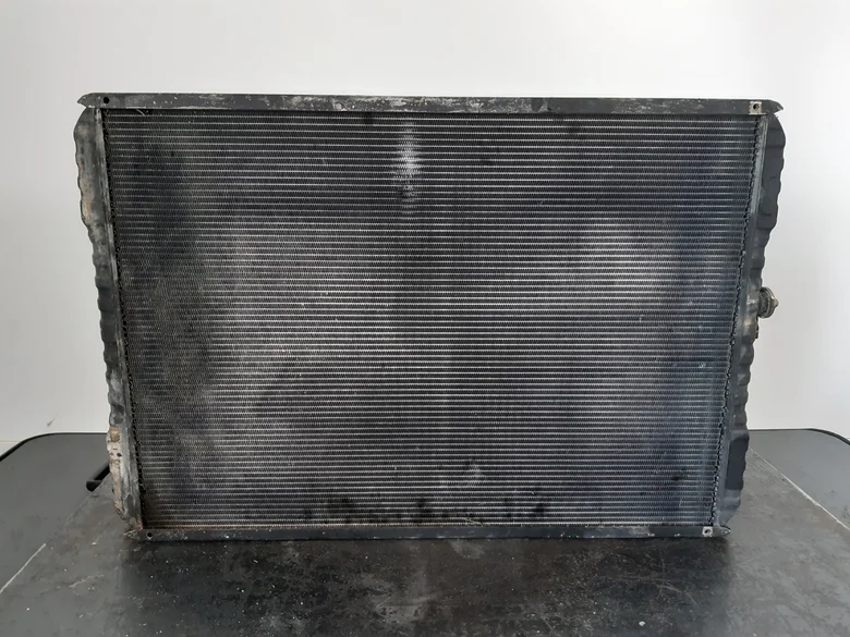 Radiateur eau pour CASE 9046