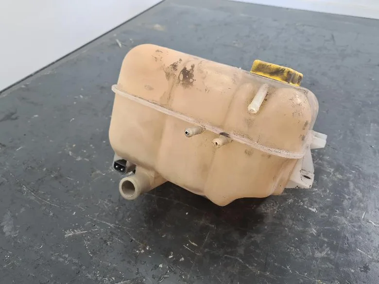 Vaso de expansión para VOLVO A25D