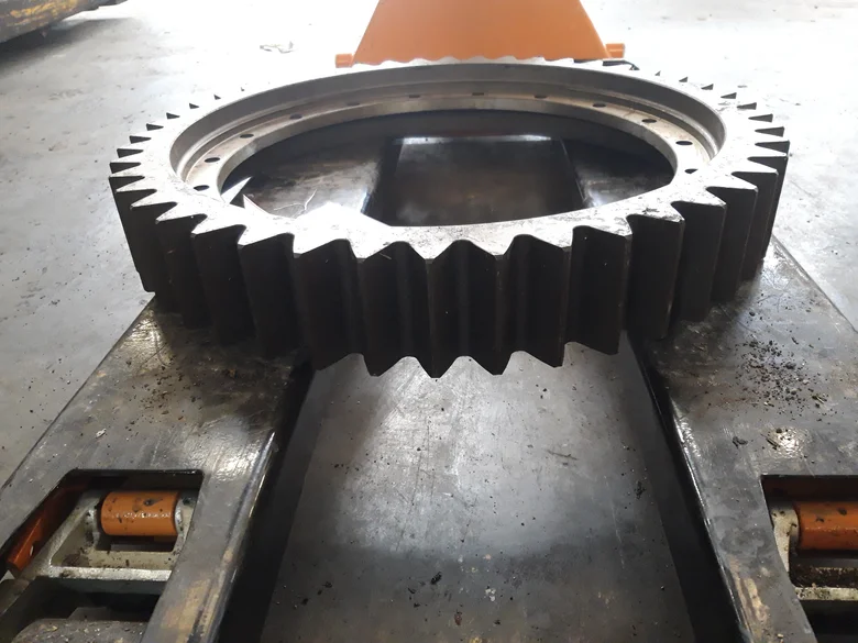 COURONNE DE REDUCTEUR DE TRANSLATION