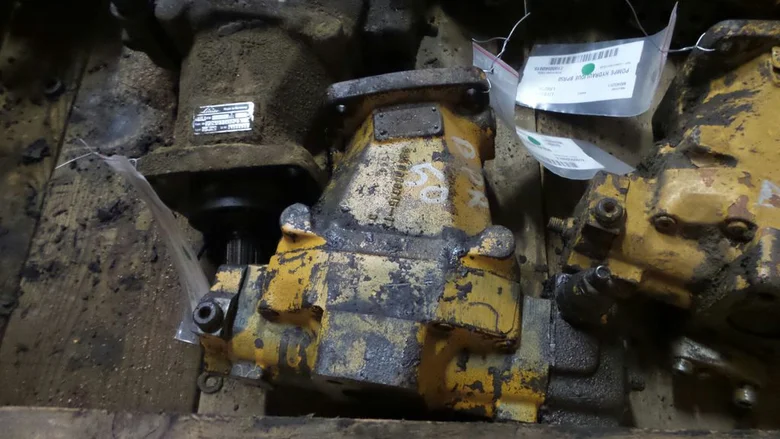 Hydraulic main pump for LIEBHERR LR621B