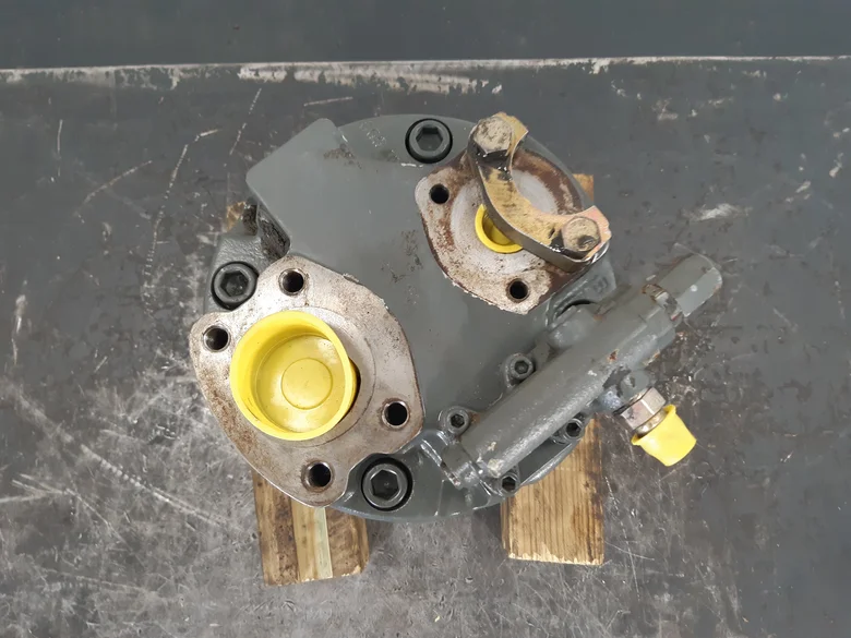 Hydraulic main pump for LIEBHERR LR622