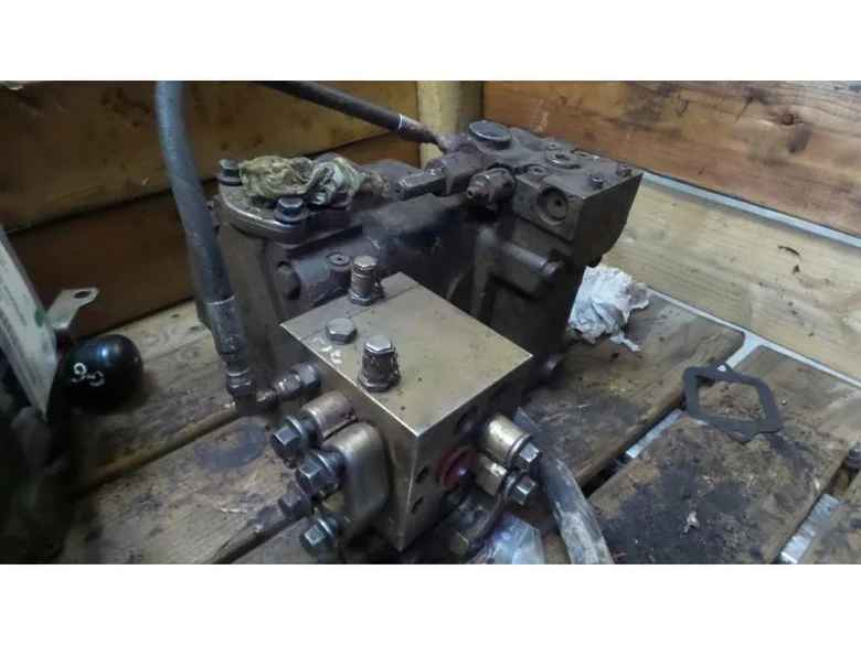 Pompe hydraulique principale pour VOLVO L150E
