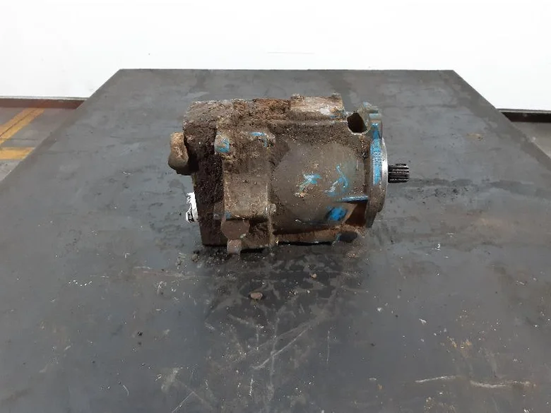 Hydraulic main pump for VOLVO A30C