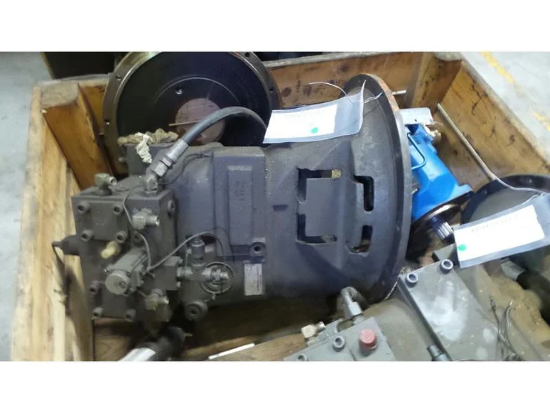 Hydraulic main pump for JCB JS200LC