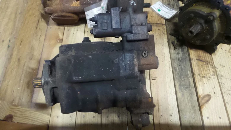 Hydraulic main pump for CATERPILLAR 14M