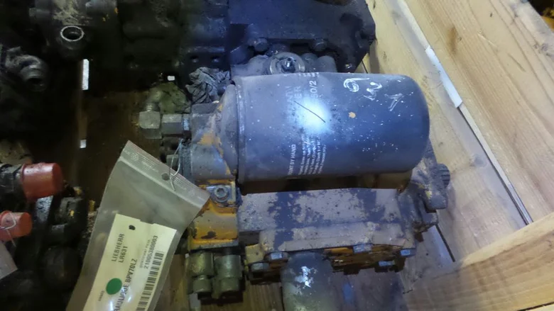 Pompe hydraulique principale pour LIEBHERR LR631