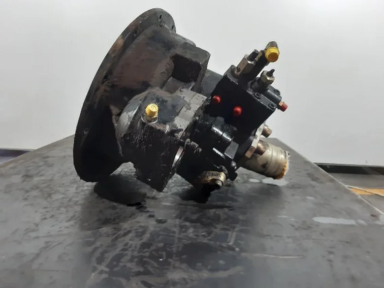 Hydraulic main pump for CASE WX200