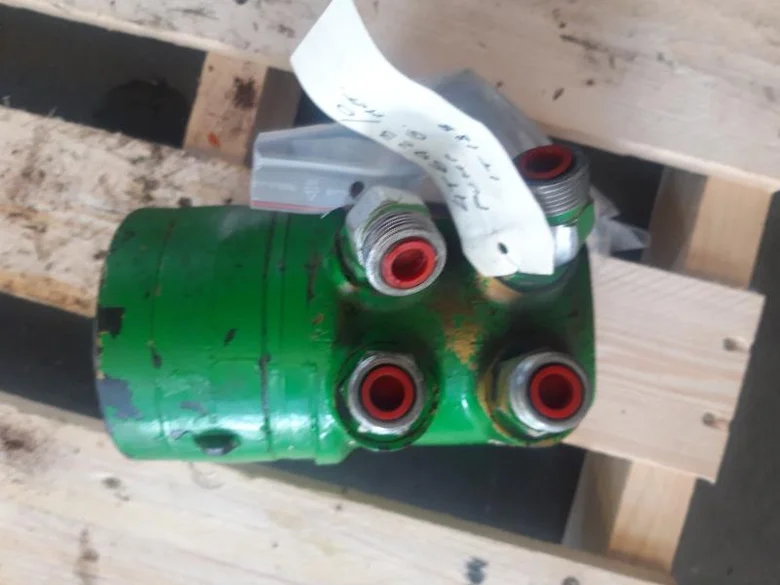 Hydraulic main pump for CATERPILLAR IT18B