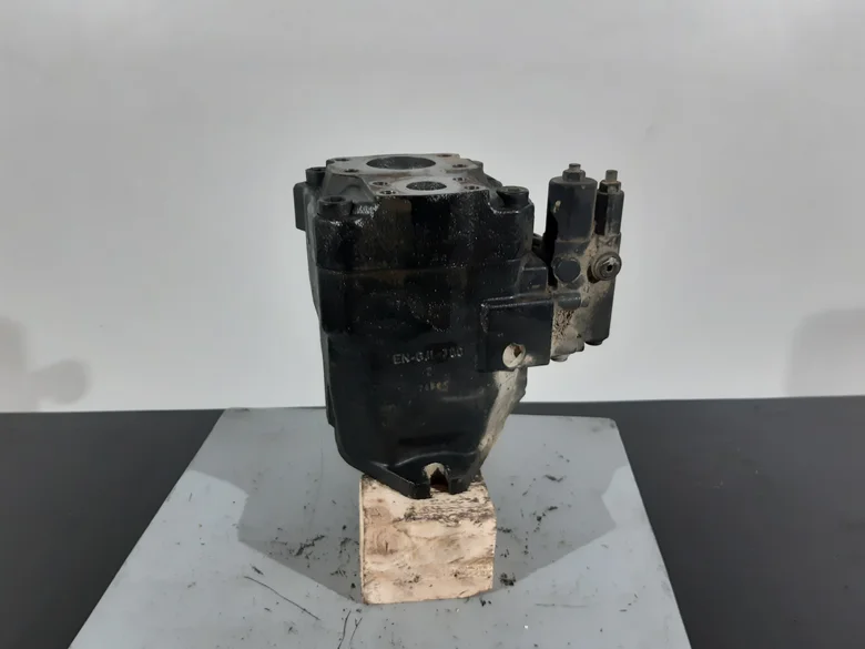Hydraulic main pump for VOLVO A30G