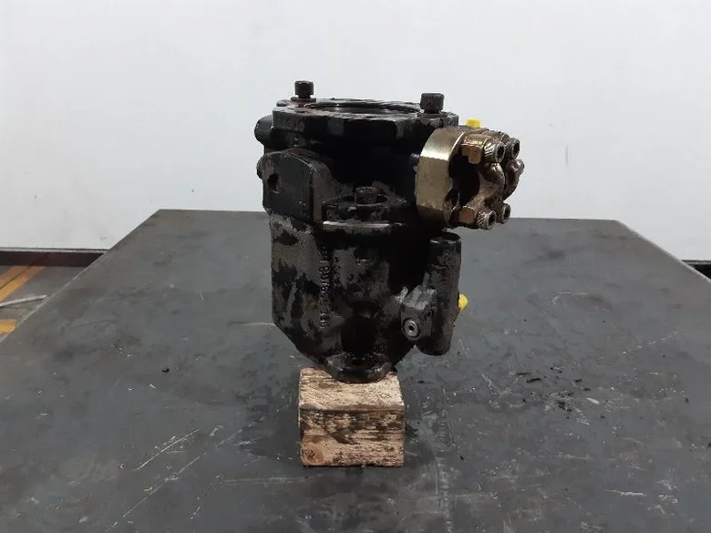 Pompe hydraulique de rotation pour CASE WX200