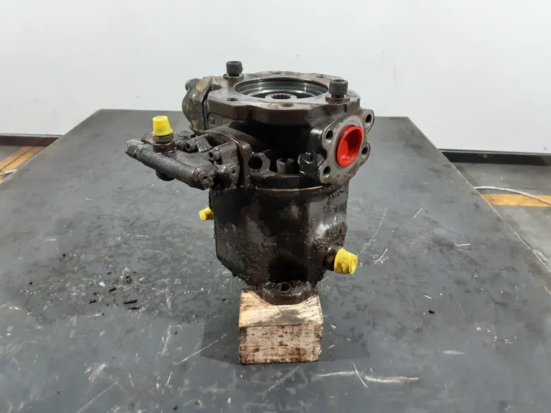 Pompe hydraulique de rotation pour CASE WX200