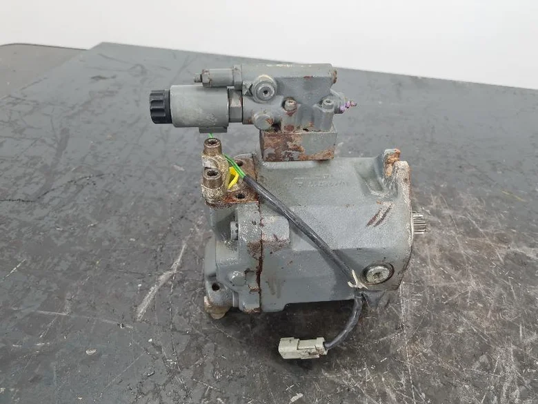 Auxiliary hydraulic pump for LIEBHERR R956HD
