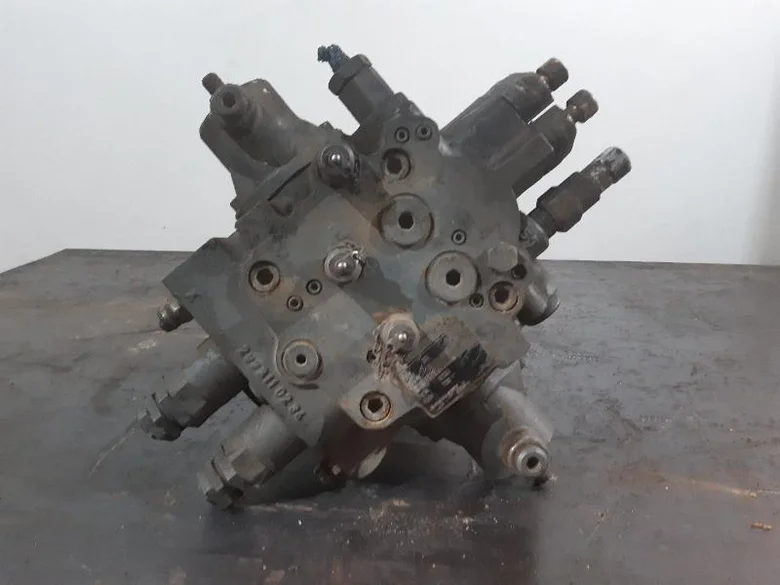 Moteur hydraulique de rotation pour LIEBHERR R914C