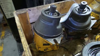 Swing motor for LIEBHERR R964