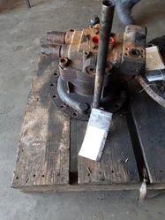 Moteur hydraulique de rotation pour CATERPILLAR 320D