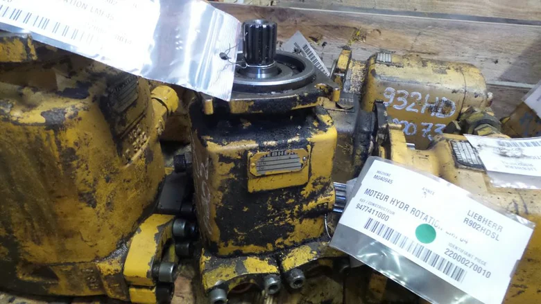 Swing motor for LIEBHERR A902