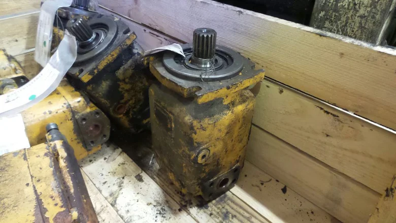 Swing motor for LIEBHERR R932HD