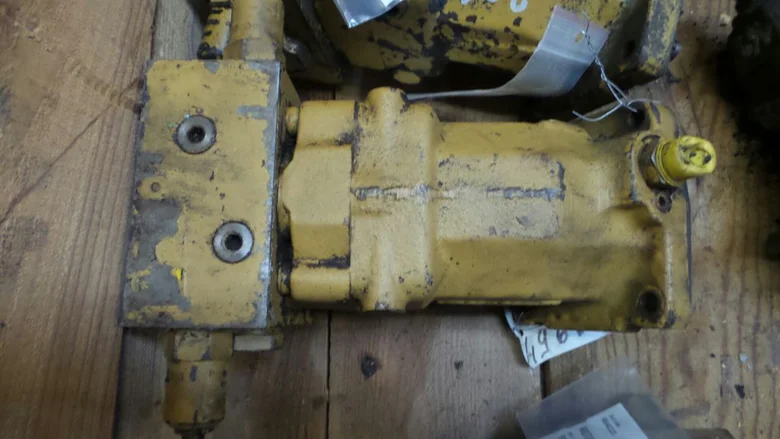 Motor hidráulico de rotación para CATERPILLAR 211B
