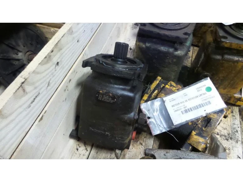 Moteur hydraulique de rotation pour LIEBHERR R912