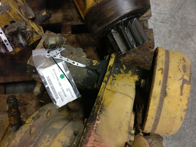 Moteur hydraulique de rotation pour CATERPILLAR 206
