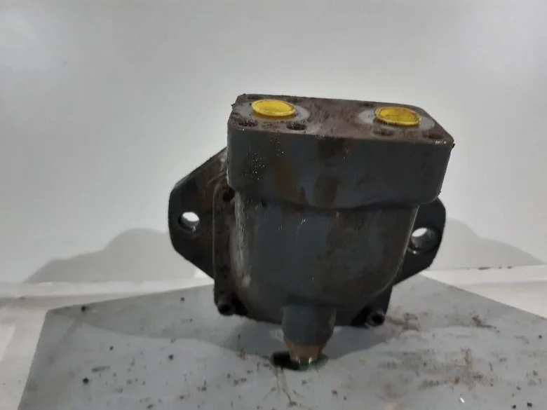 Moteur hydraulique de translation pour CASE 988