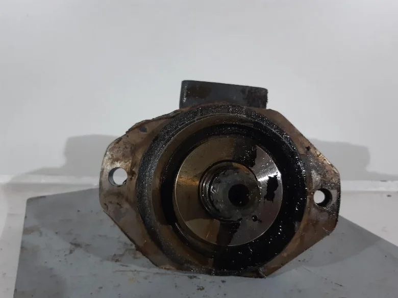 Moteur hydraulique de translation pour CASE 988
