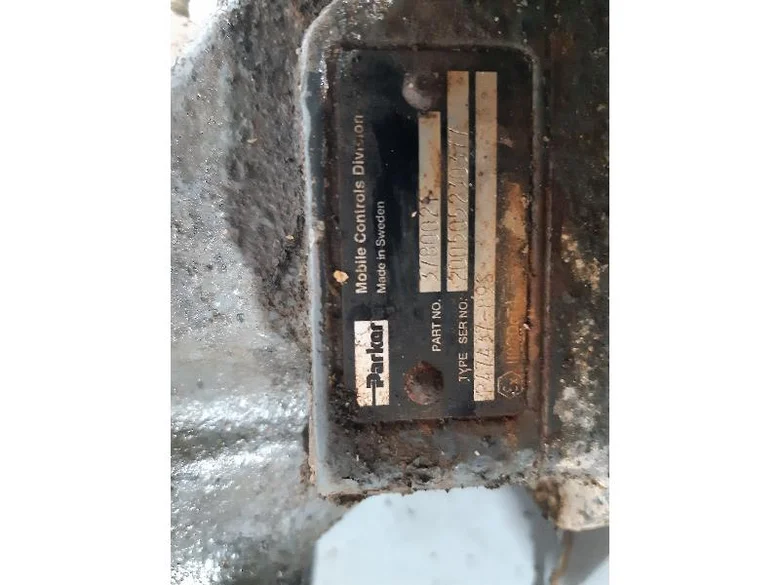 Moteur hydraulique de translation pour CASE 988