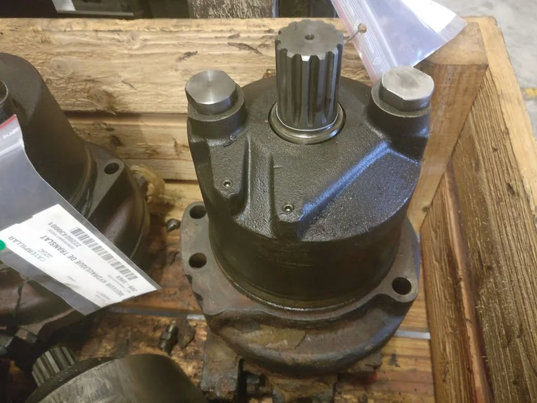 Hydraulic Translation motor for CATERPILLAR 325