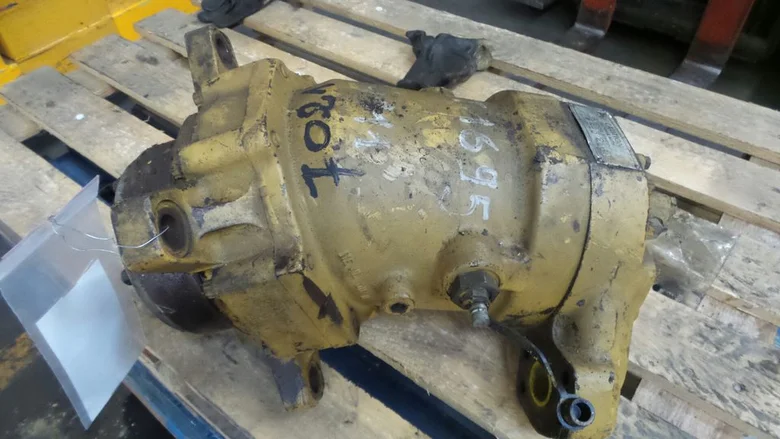 Moteur hydraulique de translation pour CATERPILLAR 953