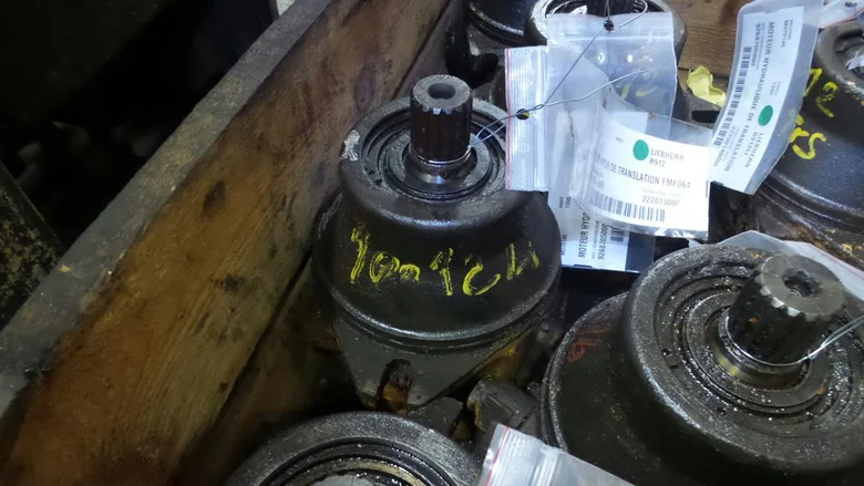 Hydraulic Translation motor for LIEBHERR R912