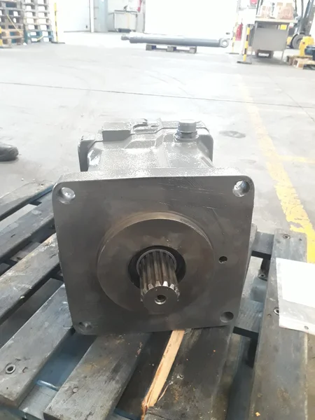 Motor hidráulico de traslación usado - Codimatra para LIEBHERR PR724XL