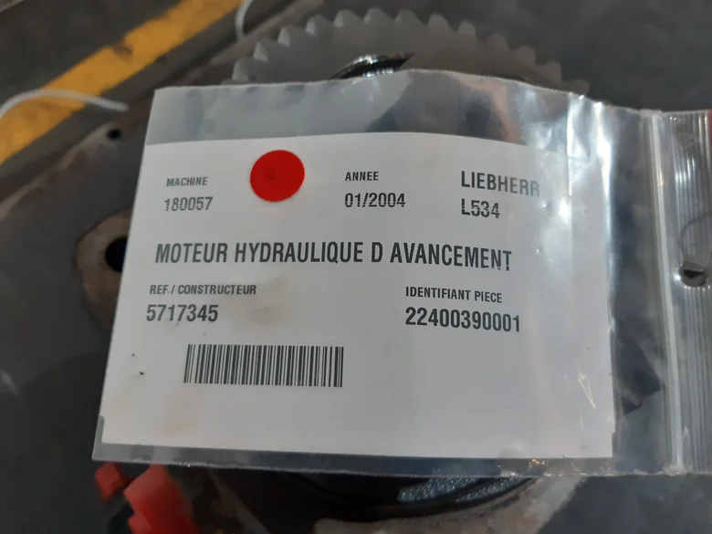 Moteur hydraulique d'avancement pour LIEBHERR L534