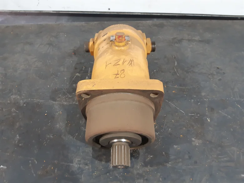 Hydraulic travel motor for LIEBHERR L541