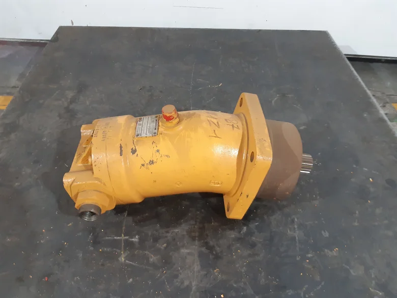 Hydraulic travel motor for LIEBHERR L541