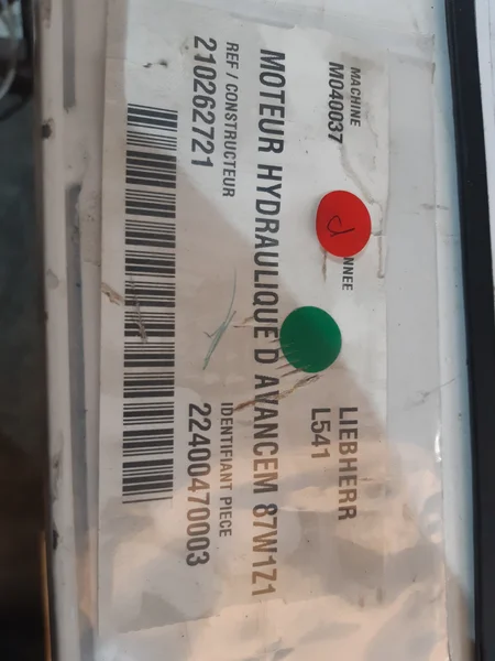 Hydraulic travel motor for LIEBHERR L541