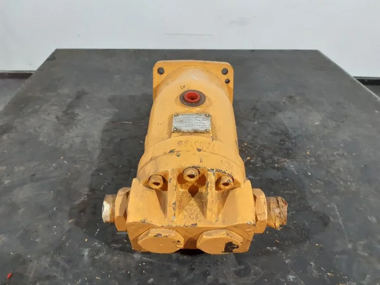 Hydraulic travel motor for LIEBHERR L541
