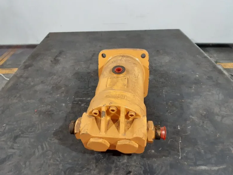 Hydraulic travel motor for LIEBHERR L541
