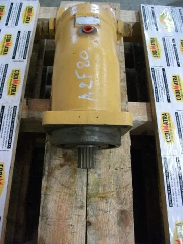 Hydraulic travel motor for LIEBHERR L541