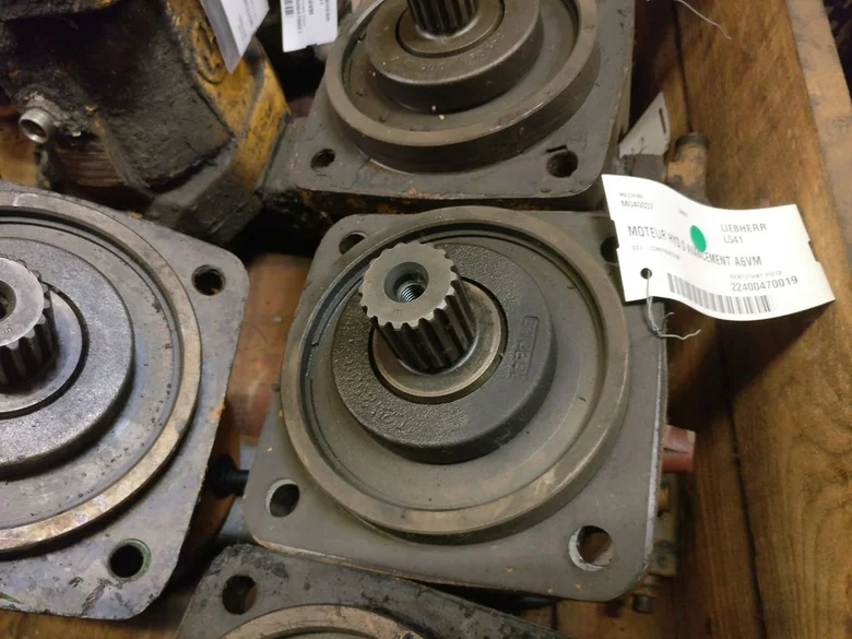 Moteur hydraulique d'avancement pour LIEBHERR L541