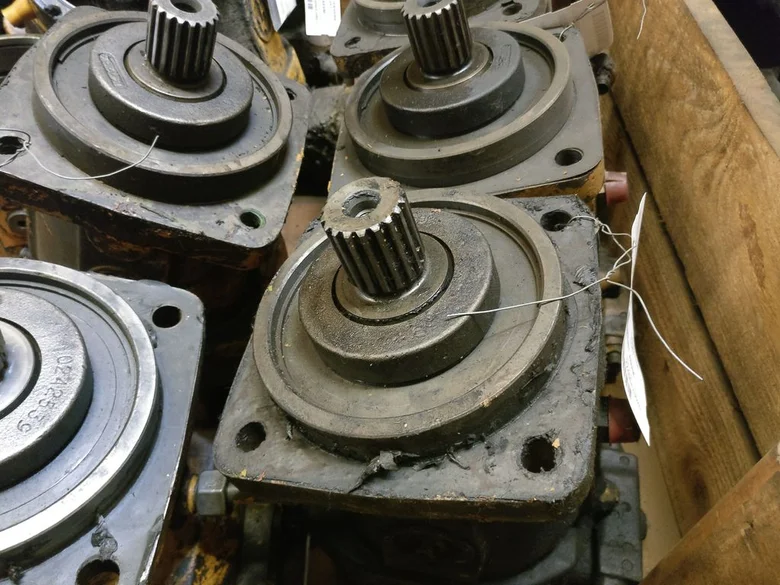 Motor hidráulico de avance para LIEBHERR L541