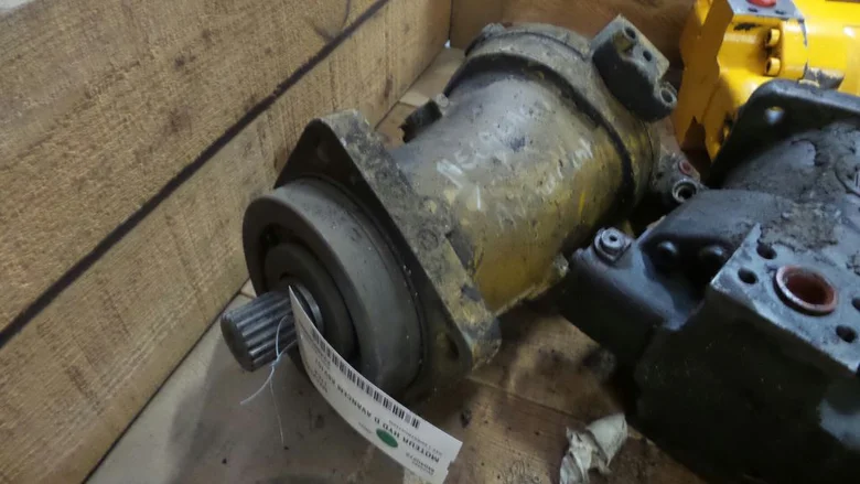 Moteur hydraulique d'avancement pour MECALAC 11CX