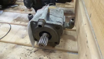 Moteur hydraulique d'avancement pour RICHIER CV415
