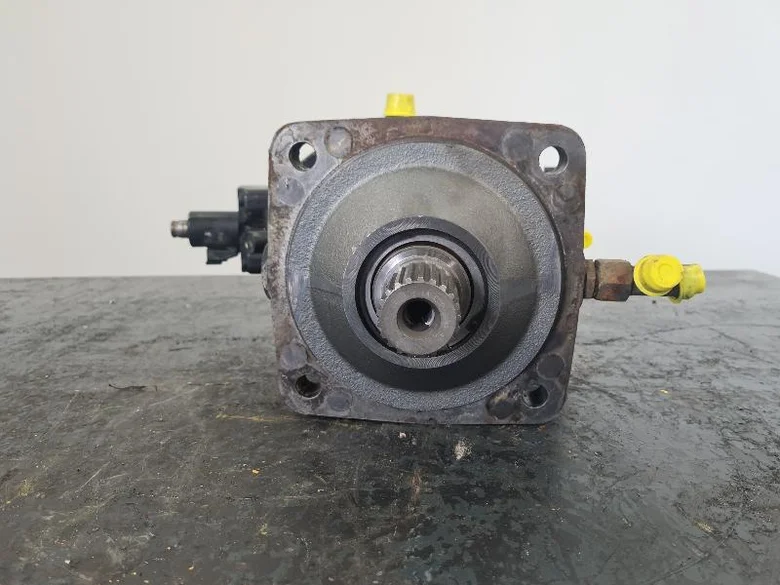 Hydraulic travel motor for LIEBHERR L576